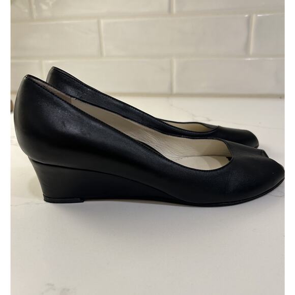 Taryn Rose Size 37.5 M Italian Leather Black Peep Toe Wedge Sandals‎ Heels Shoes - Picture 1 of 10